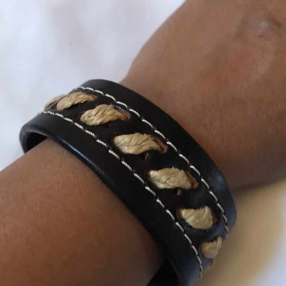 Handmade Leather Bracelet - Picture 6 of 6